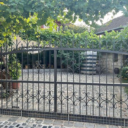 Buzal-Morocza Pinceszet Es Szallashely Etyek Exterior photo